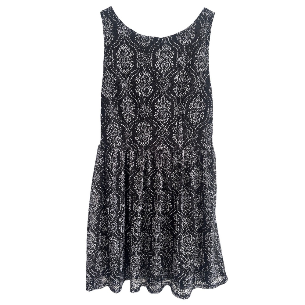 Xhilaration Sleeveless Womens Medium Black Lace Lined V Back Zipper A-line EUC